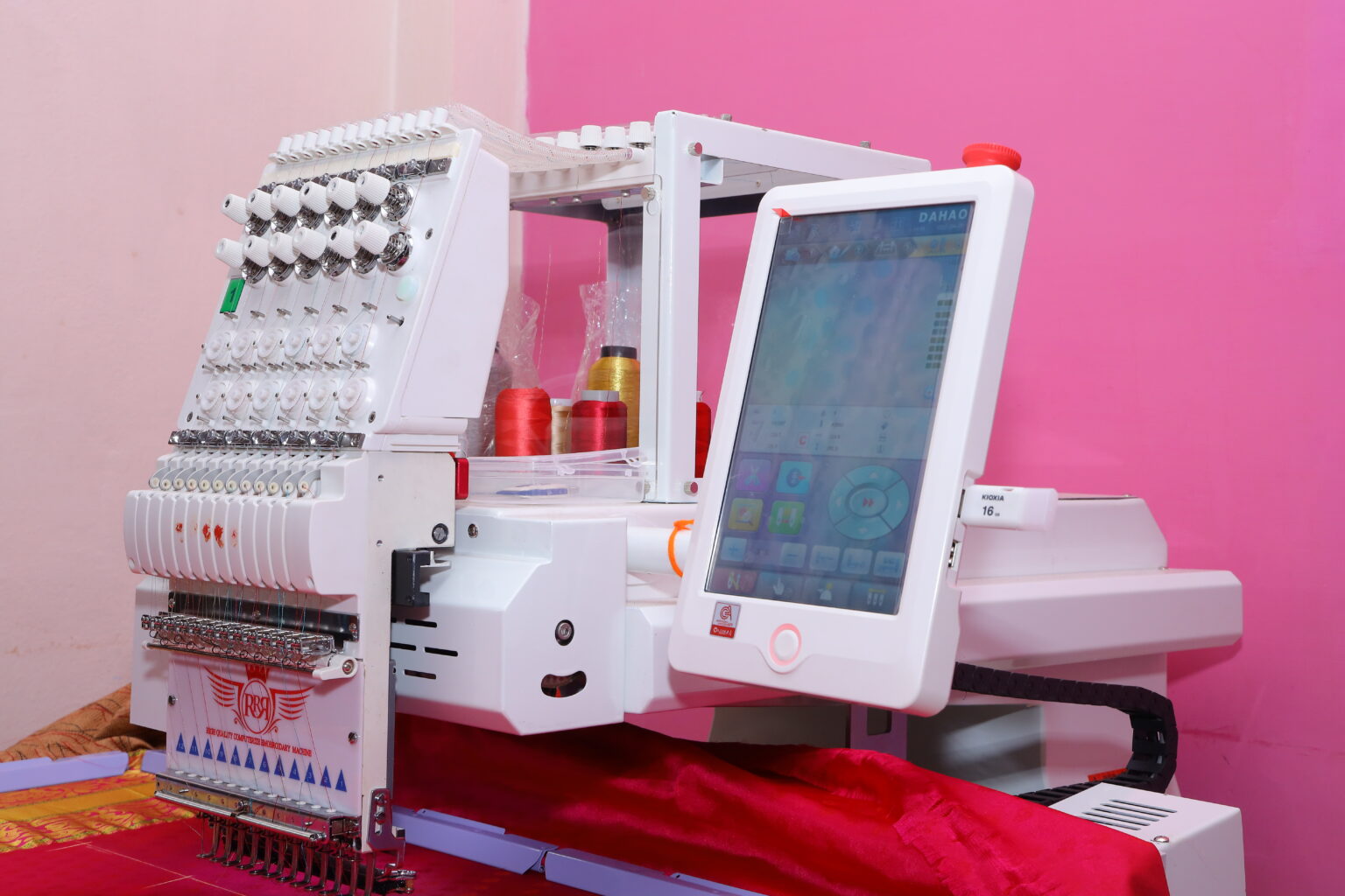 rrr-embroidery-machine-hitec-embro-group